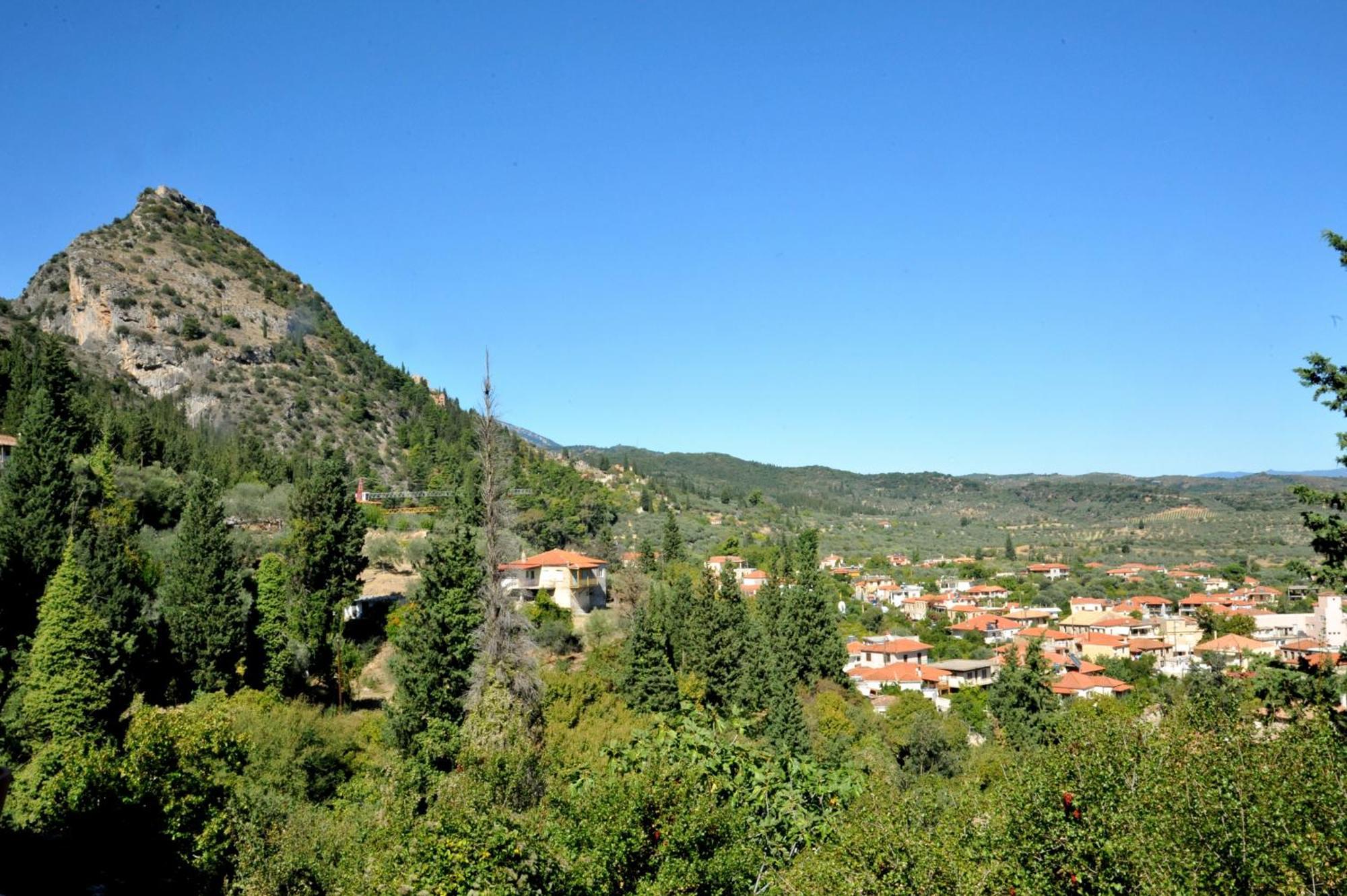 شقة Elegant Stone Mansion In Historic ميستراس المظهر الخارجي الصورة